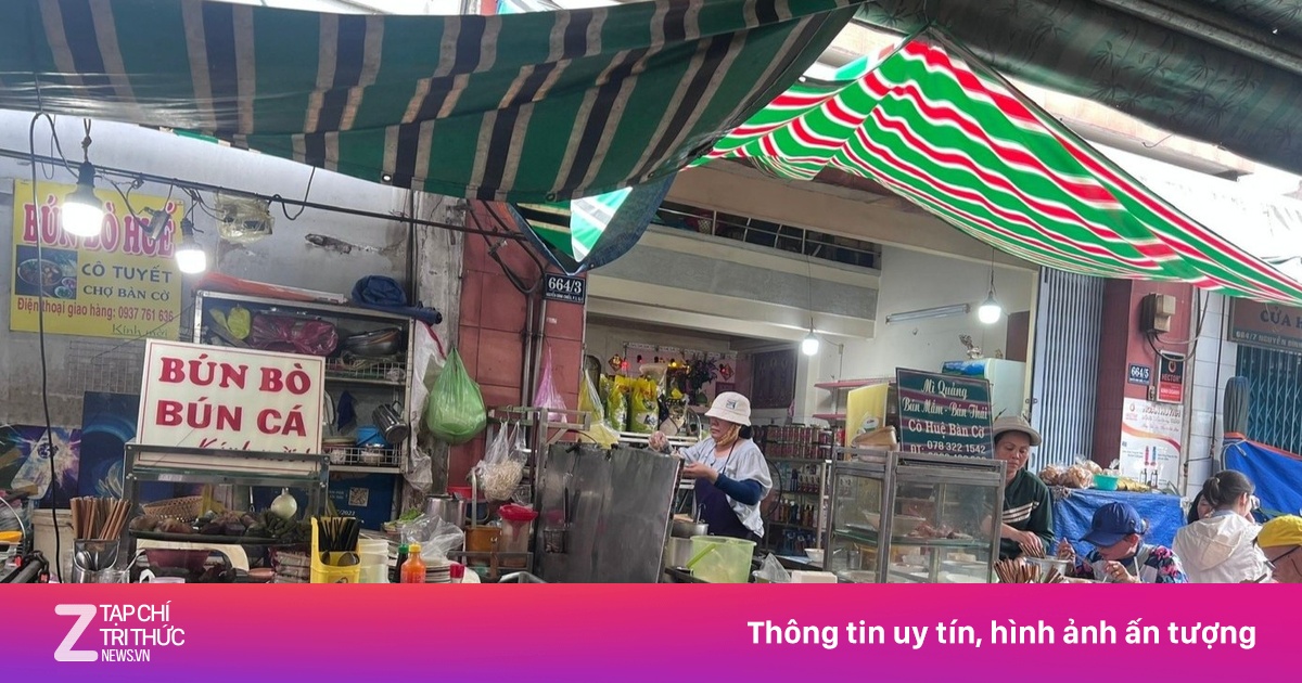 Giá xăng dầu tăng mạnh, kéo theo nhiều mặt hàng thực phẩm và dịch vụ ăn uống đồng loạt tăng giá