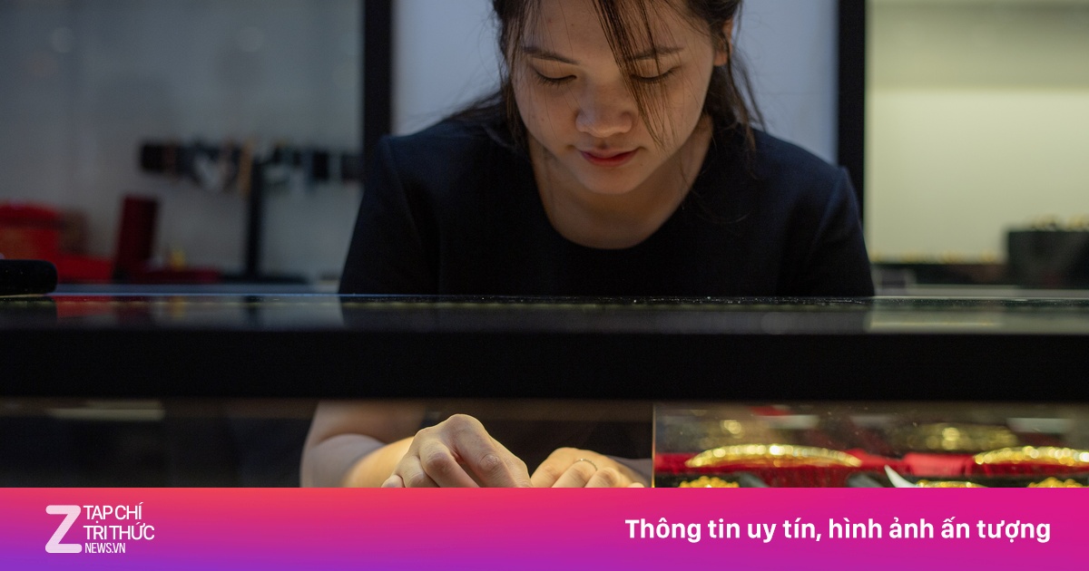 Giá vàng giảm liên tục, hết thời cứ mua là lãi?