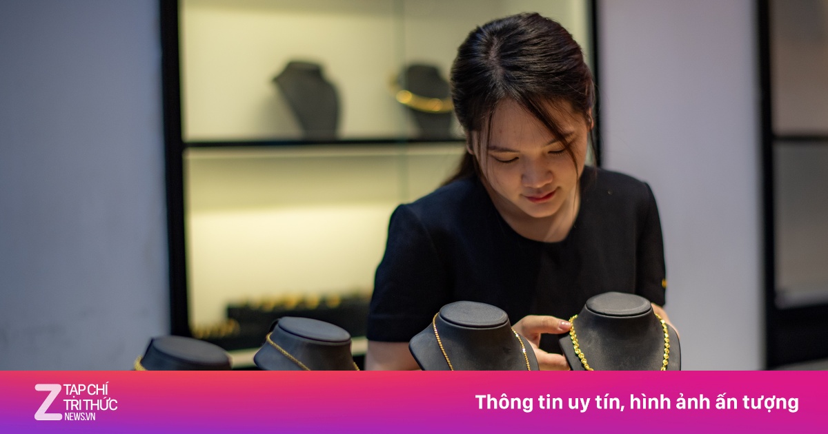 Giá vàng trong nước bật tăng mạnh, vượt 178 triệu đồng/lượng trong phiên sáng
