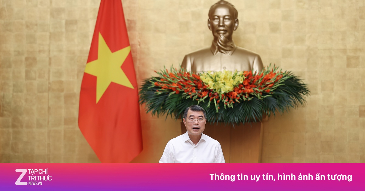 Thủ tướng chủ trì phiên họp thường kỳ đầu tiên của Chính phủ mới