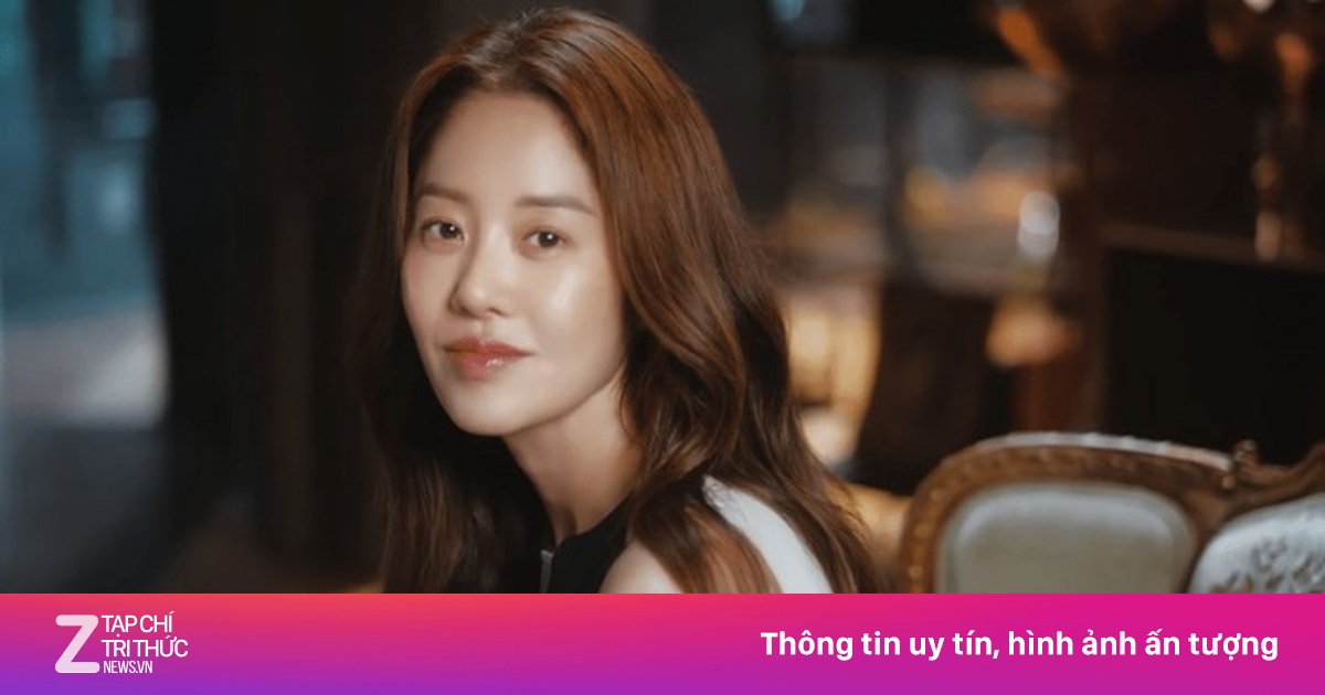 Go Hyun Jung được khen quá trẻ trung ở tuổi 54