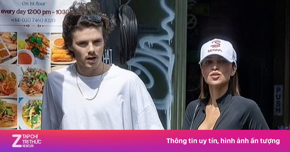 Bạn gái Cruz Beckham quá giống Victoria