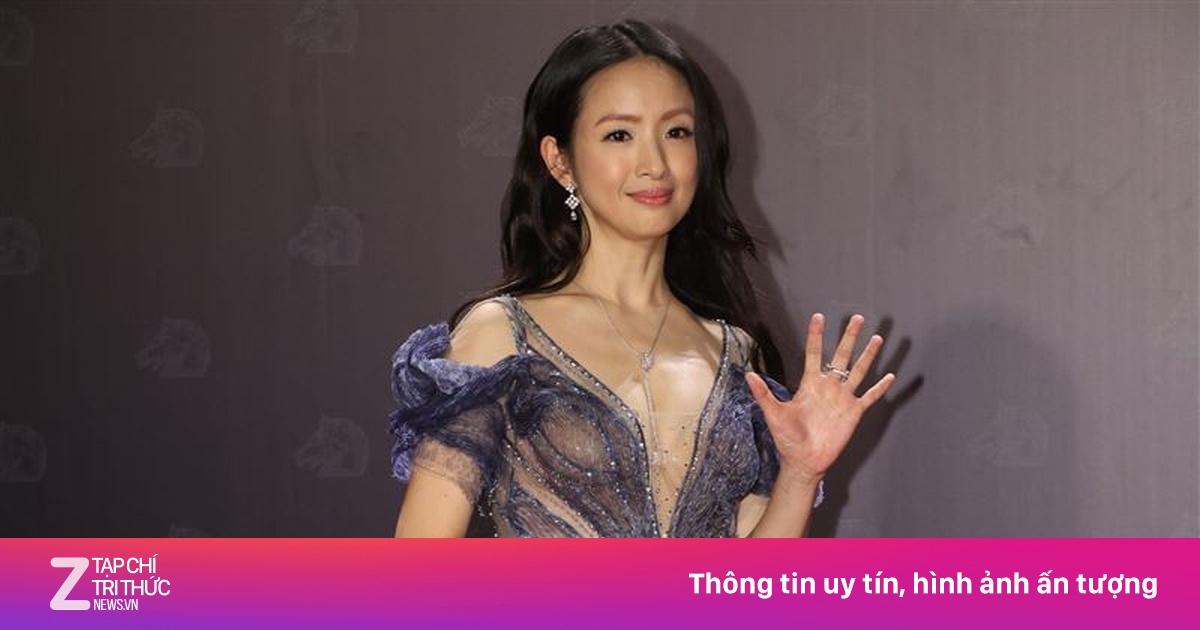 Lâm Y Thần mặc xuyên thấu