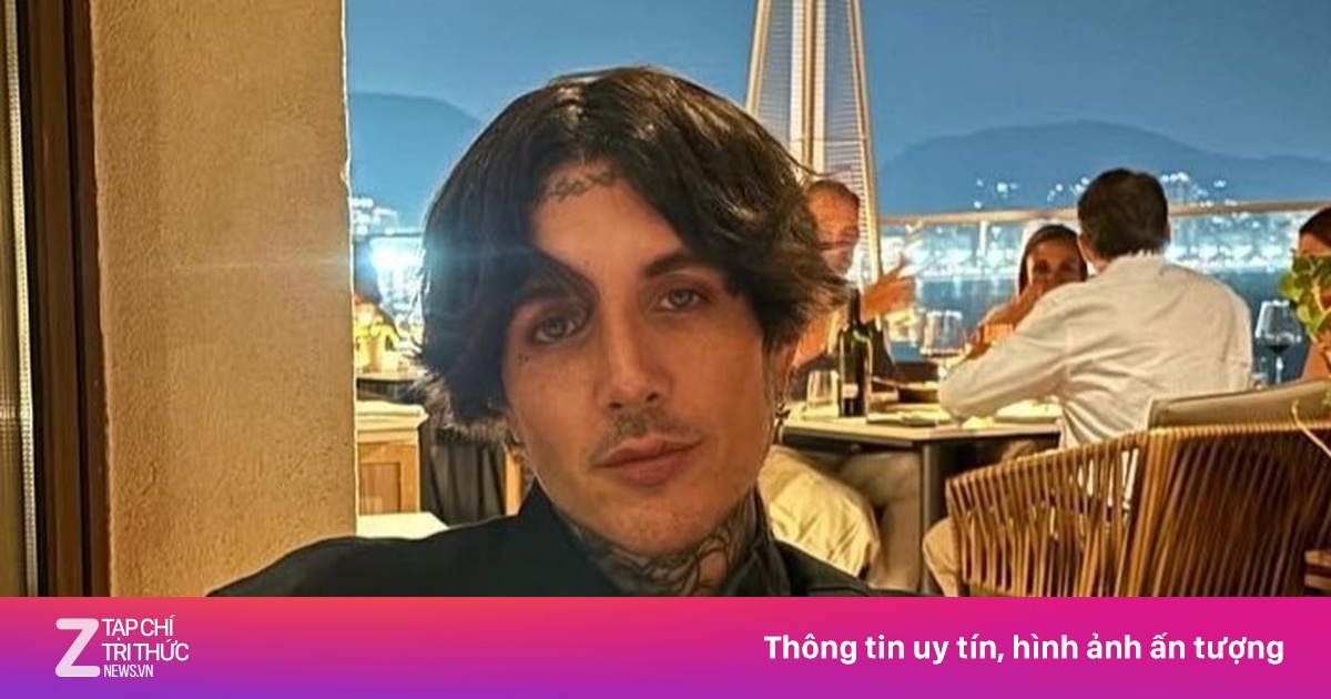Nam ca sĩ bị ném điện thoại vào đầu, chấn động não nhẹ