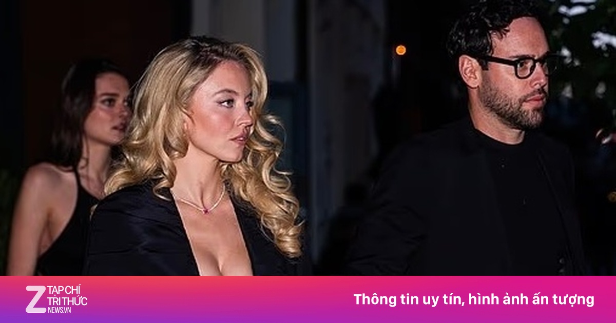 Sydney Sweeney gợi cảm bên bạn trai