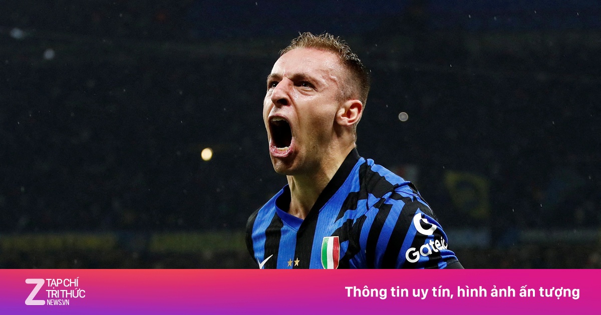 CĐV Inter Milan bẽ mặt khi bỏ về sớm
