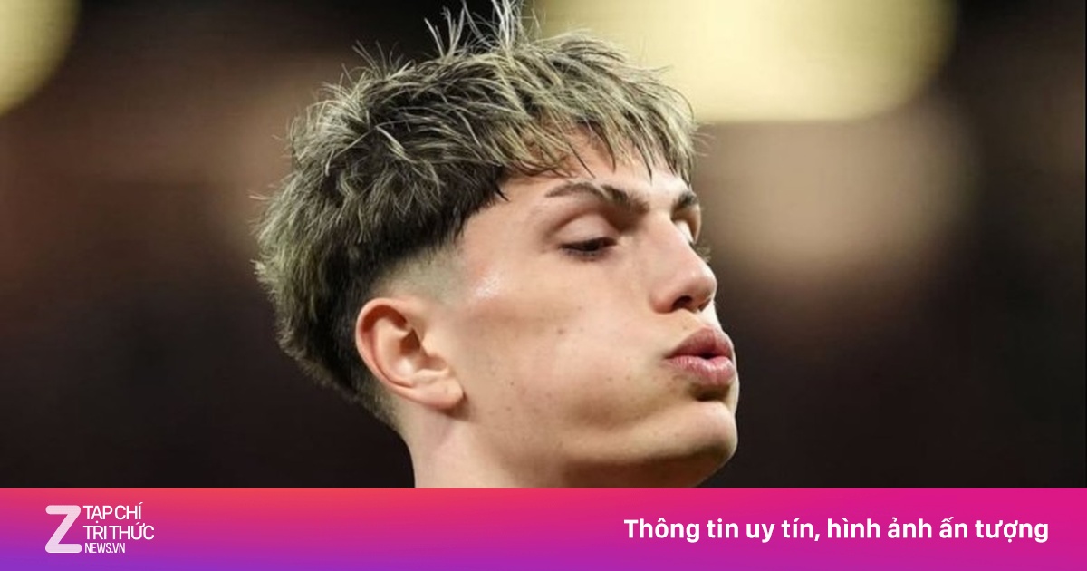 MU giảm giá bán Garnacho
