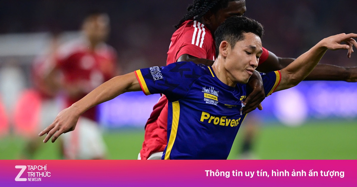 Hai Long gây ấn tượng mạnh trước MU