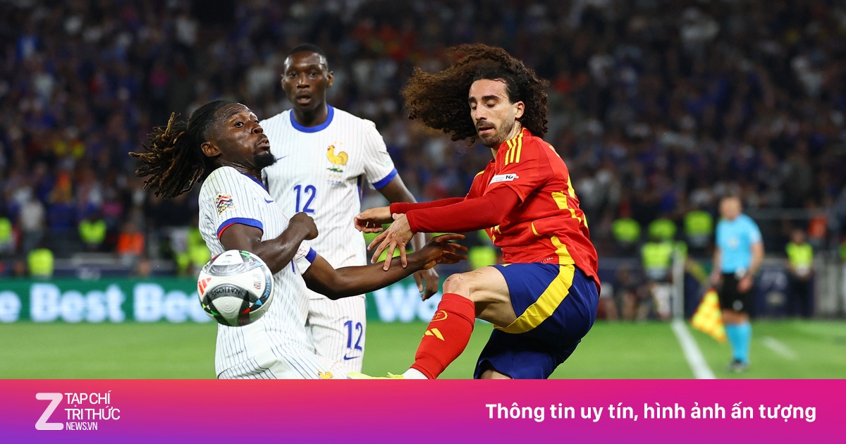 Hậu vệ Tây Ban Nha bị la ó