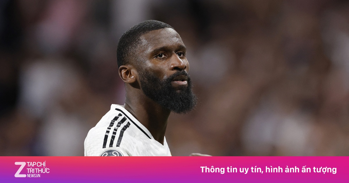 CĐV Real Madrid phẫn nộ với 2 cầu thủ