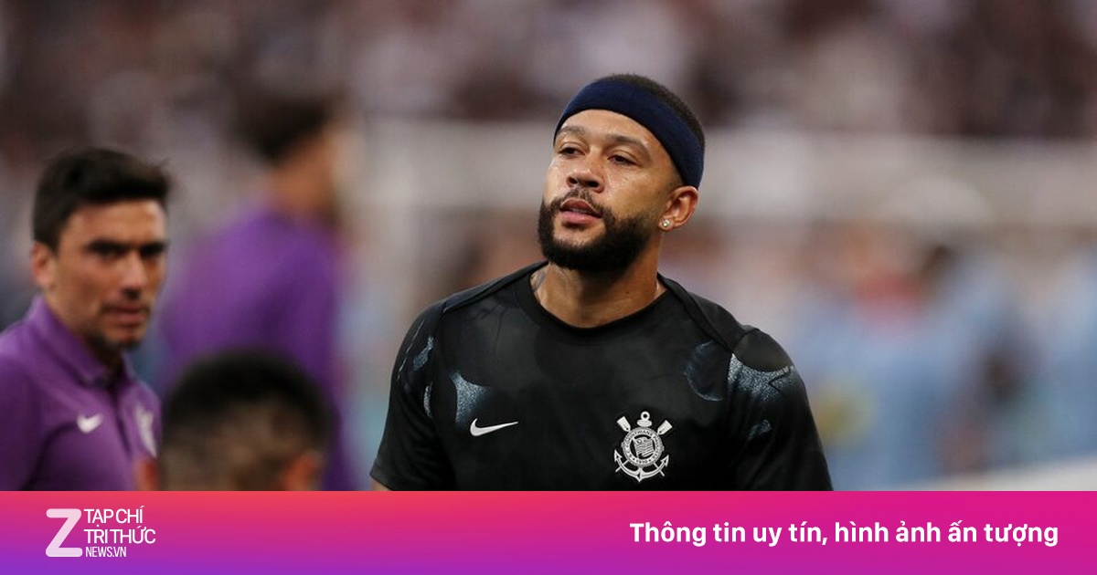 Depay 'biến mất' ở Brazil