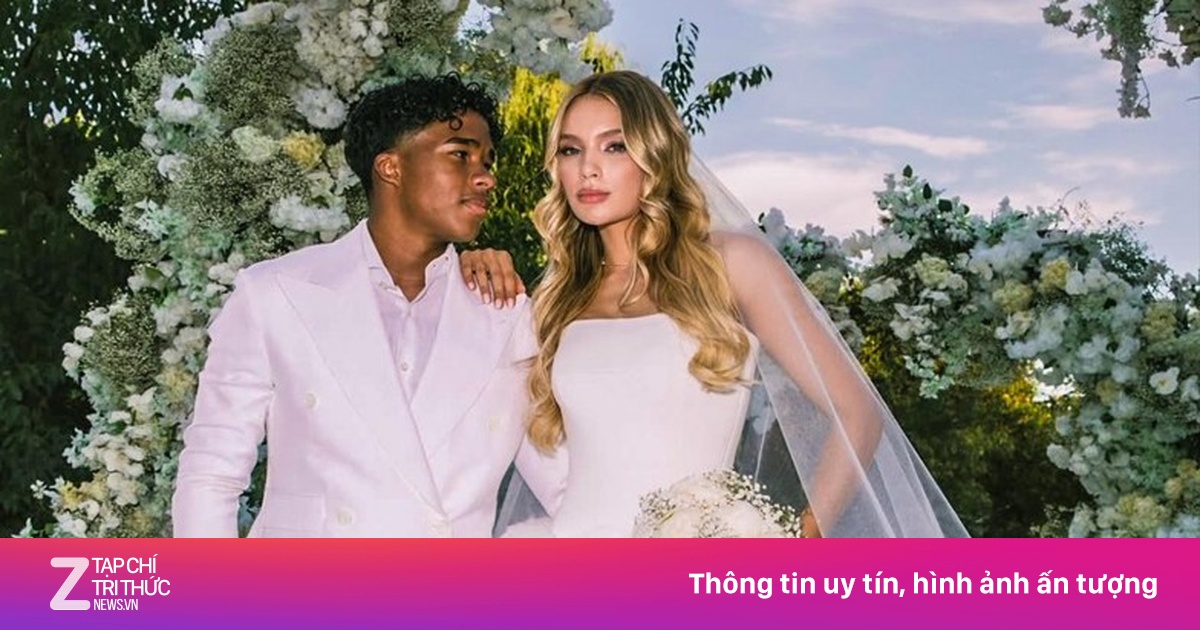 'Hợp đồng' tình ái của vợ chồng Endrick