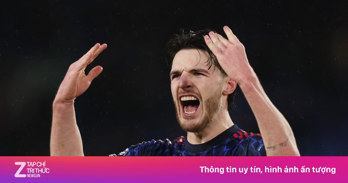 Arsenal trút cơn giận, dằn mặt Leeds trong cuộc đua vô địch