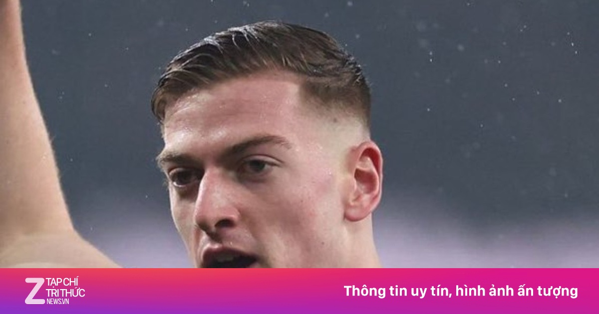 Liam Delap bỏ lỡ khó tin, Chelsea vẫn đại thắng 4-0 tại FA Cup