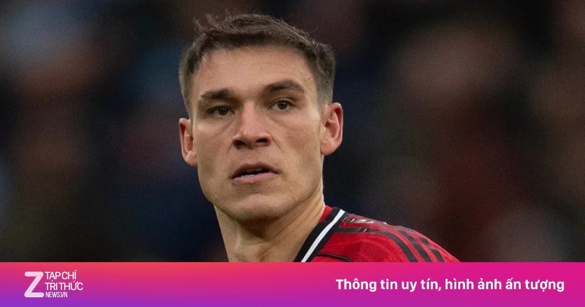 Ugarte theo chân Casemiro rời MU
