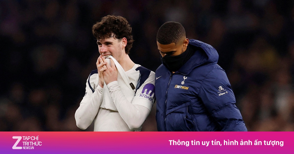 Tottenham Thảm Bại 1-3, CĐV Bỏ Về Giữa Trận Trước Crystal Palace