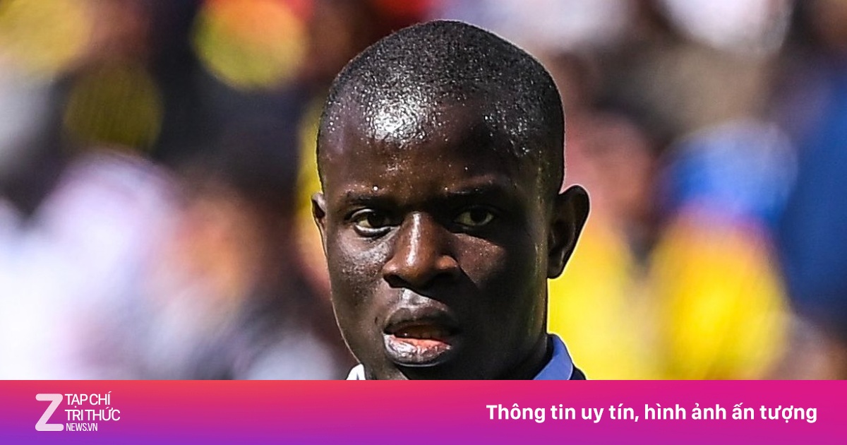 Bắp chân gây ấn tượng của Kante
