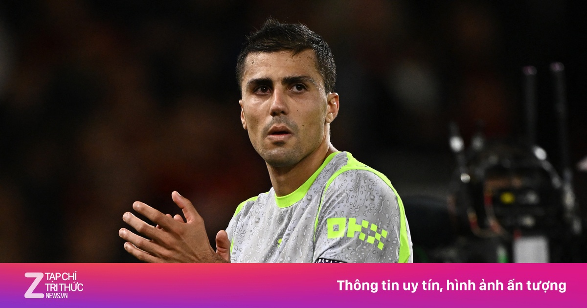 9 cầu thủ có thể rời Man City