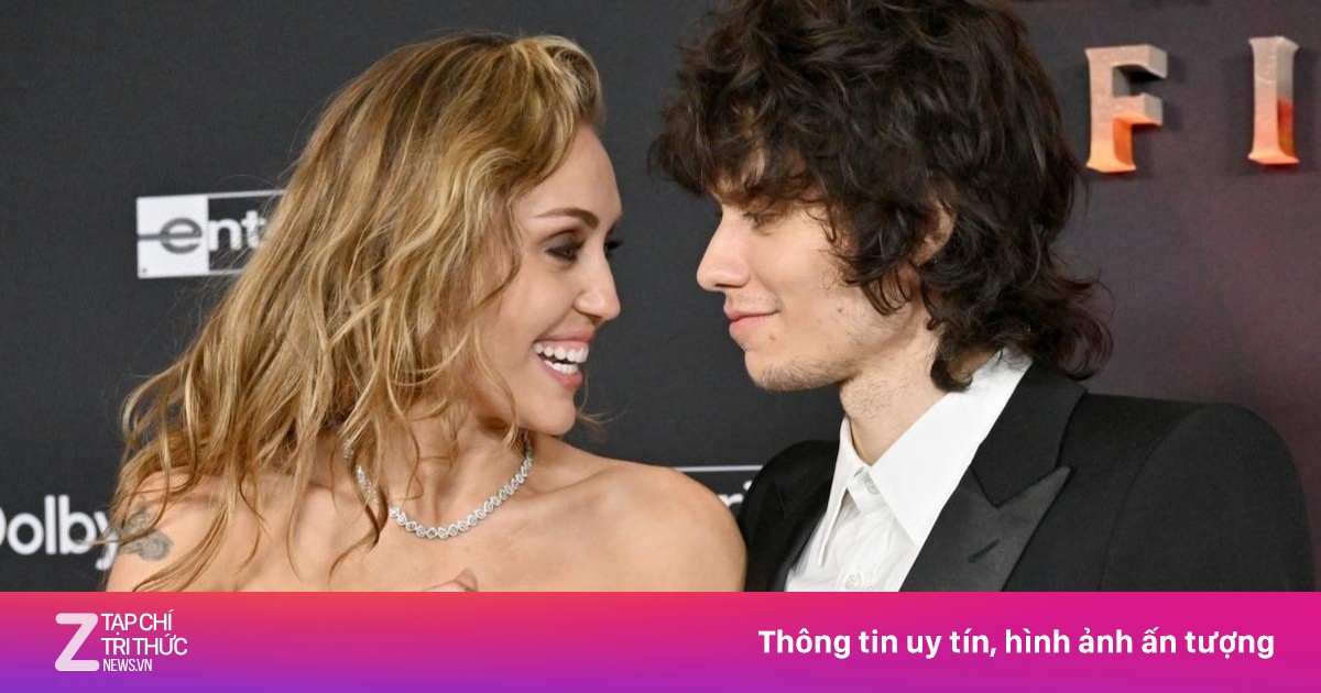 Miley Cyrus đính hôn