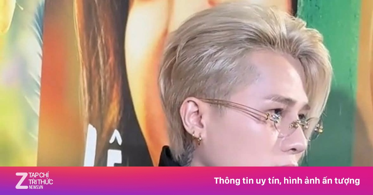 Jack xuất hiện tại buổi chiếu phim của Trường Giang dù đang bị cấm biểu diễn