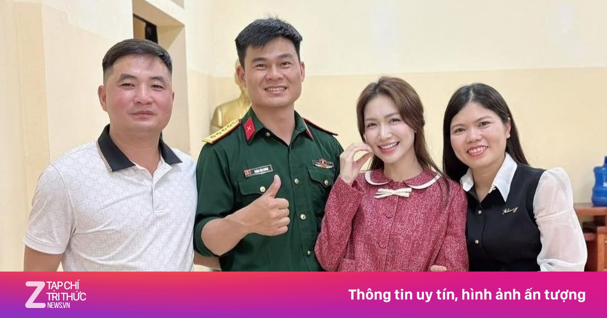 Bạn trai Đại úy 'ra mắt' Hòa Minzy với đơn vị