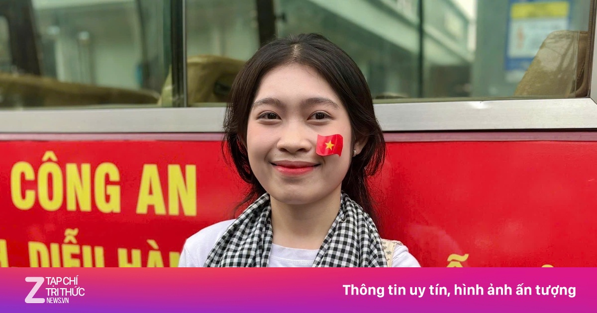 Cô gái mang lời hứa '7 năm nữa sẽ cưới em' đến lễ diễu binh 30/4