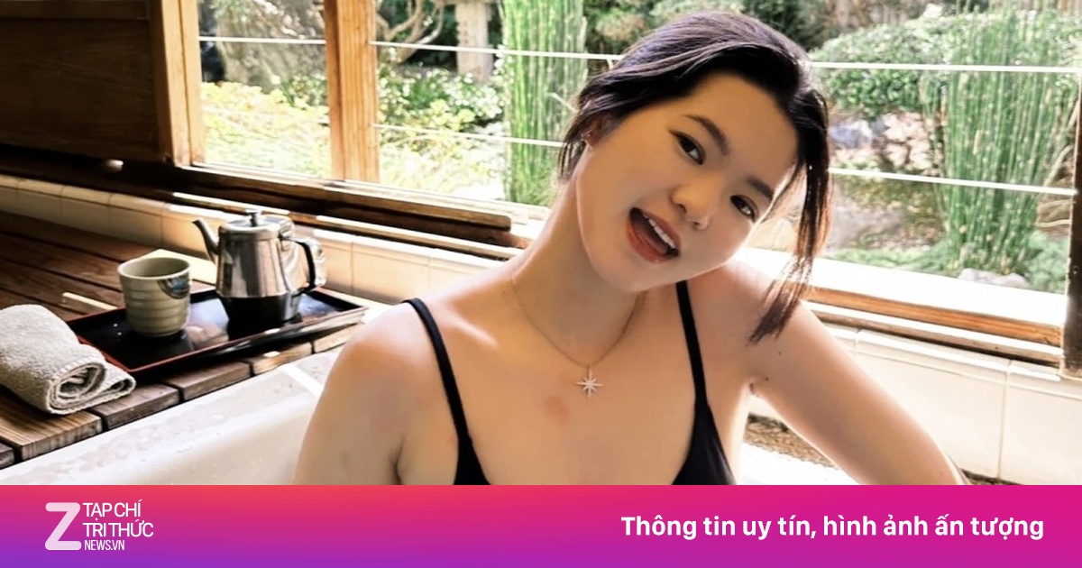 Đến phòng xông hơi mở rộng quan hệ