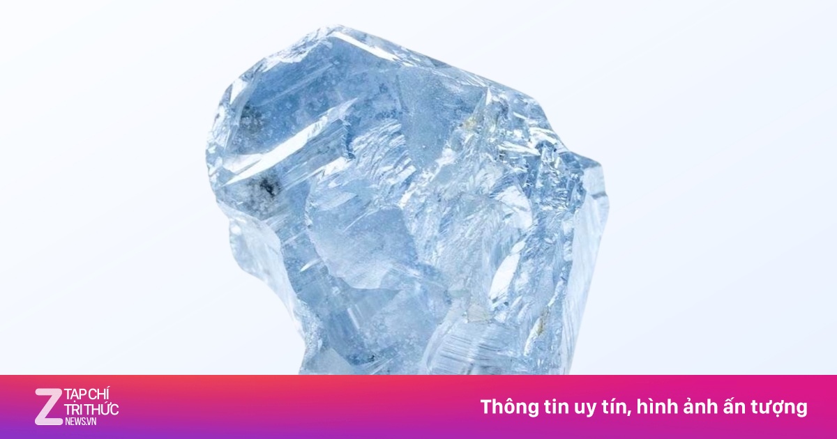 Cận cảnh viên kim cương xanh cực kỳ hiếm ở Nam Phi