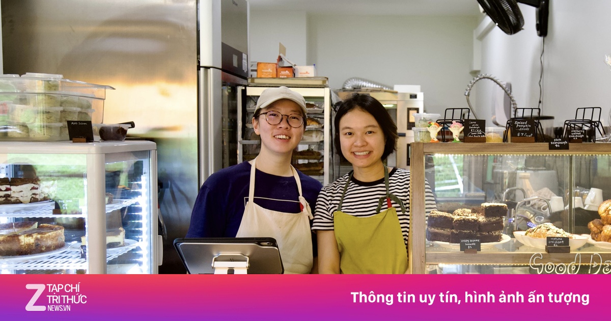 Bỏ công việc văn phòng để bán bánh mì 16 tiếng/ngày