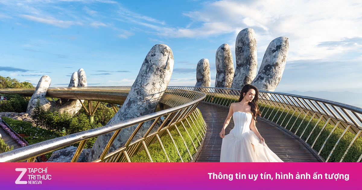 Á hậu Miss Universe Vietnam 2024 Vũ Thúy Quỳnh thả dáng ở cầu Vàng