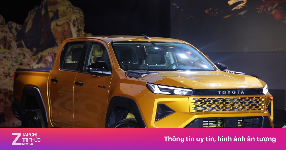 Hilux Pro - bán tải mạnh mẽ cho công việc, tiện nghi cho gia đình