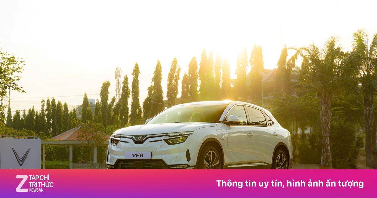 Chủ xe VinFast VF 8: 'Ngày càng nhiều người mua xe điện vì giá tốt'