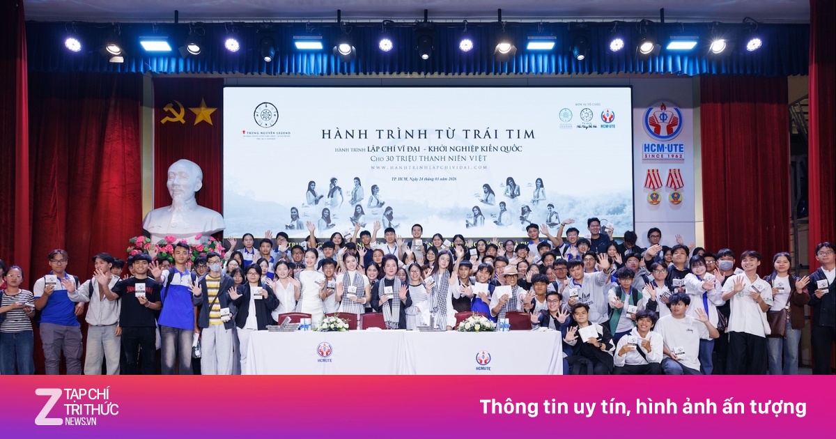 Hành Trình Từ Trái Tim TP.HCM: Trao Sách, Thắp Lửa Khởi Nghiệp Cho Sinh Viên