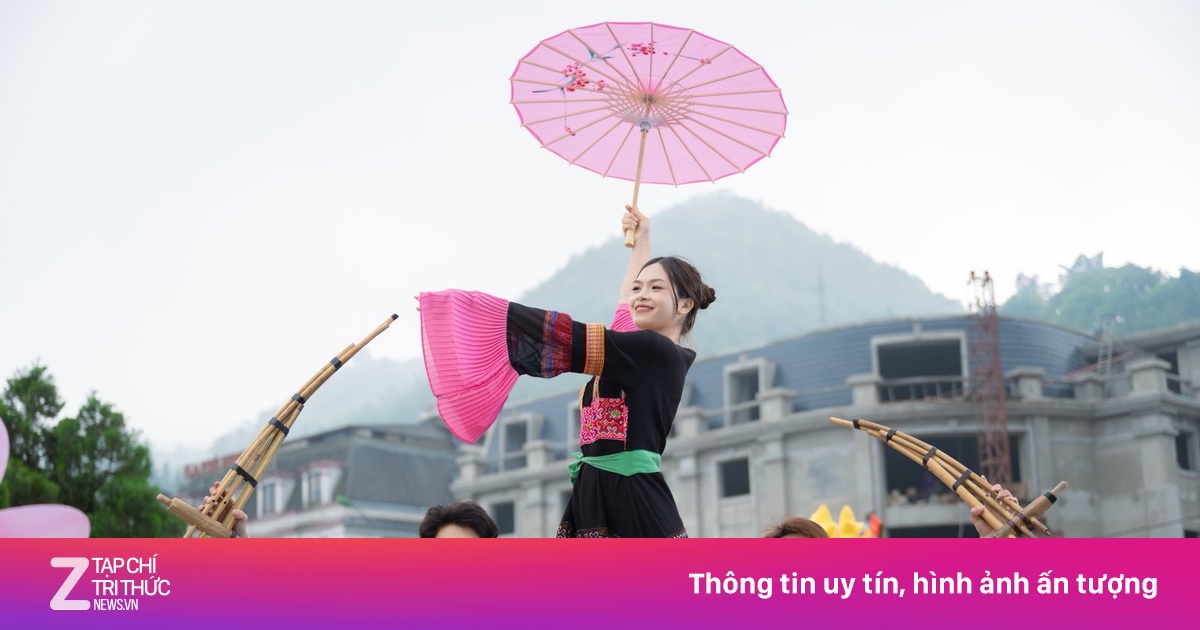 Mùa hoa hồng nhuộm sắc Fansipan, thu hút du khách dip lễ Giỗ Tổ