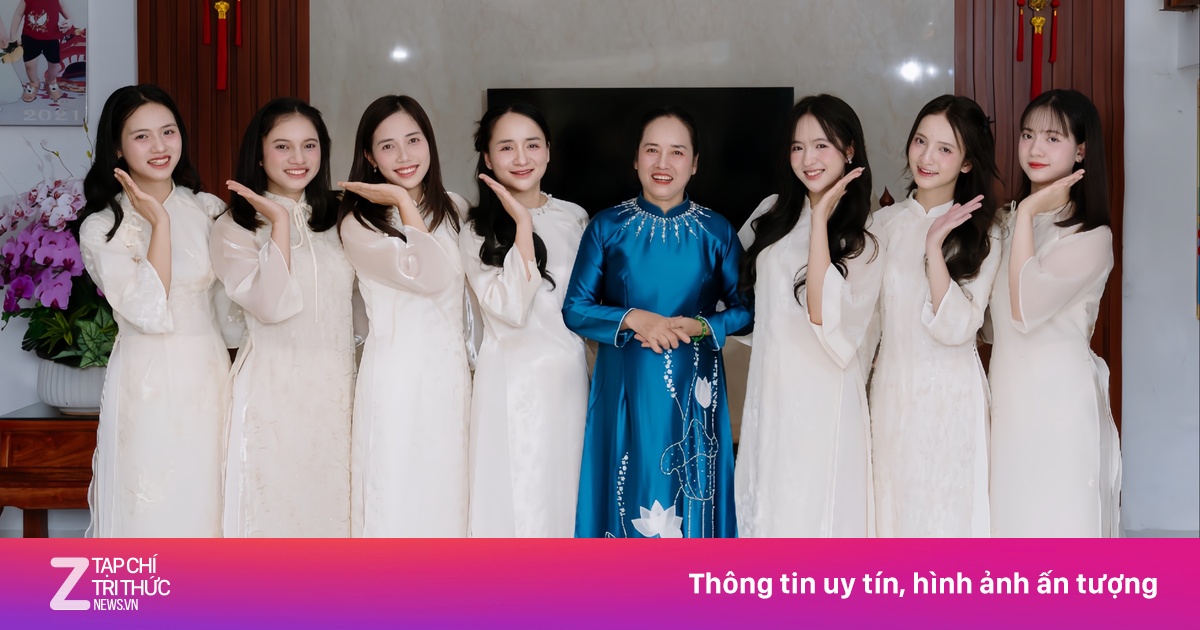 11 con cả dâu rể tụ họp dịp Tết, mẹ ở Nghệ An xúc động