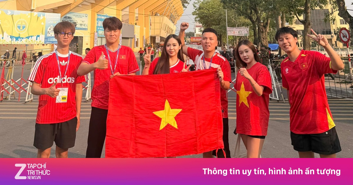 Hot Girl Lào Maysaa Cổ Vũ Đội Tuyển Việt Nam Trận Gặp Malaysia Tại Sân Thiên Trường