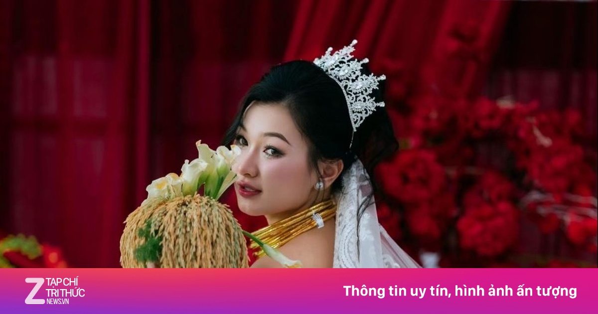 Bó hoa cưới kết từ 'lúa chín cúi đầu' của cô dâu miền Tây gây sốt MXH