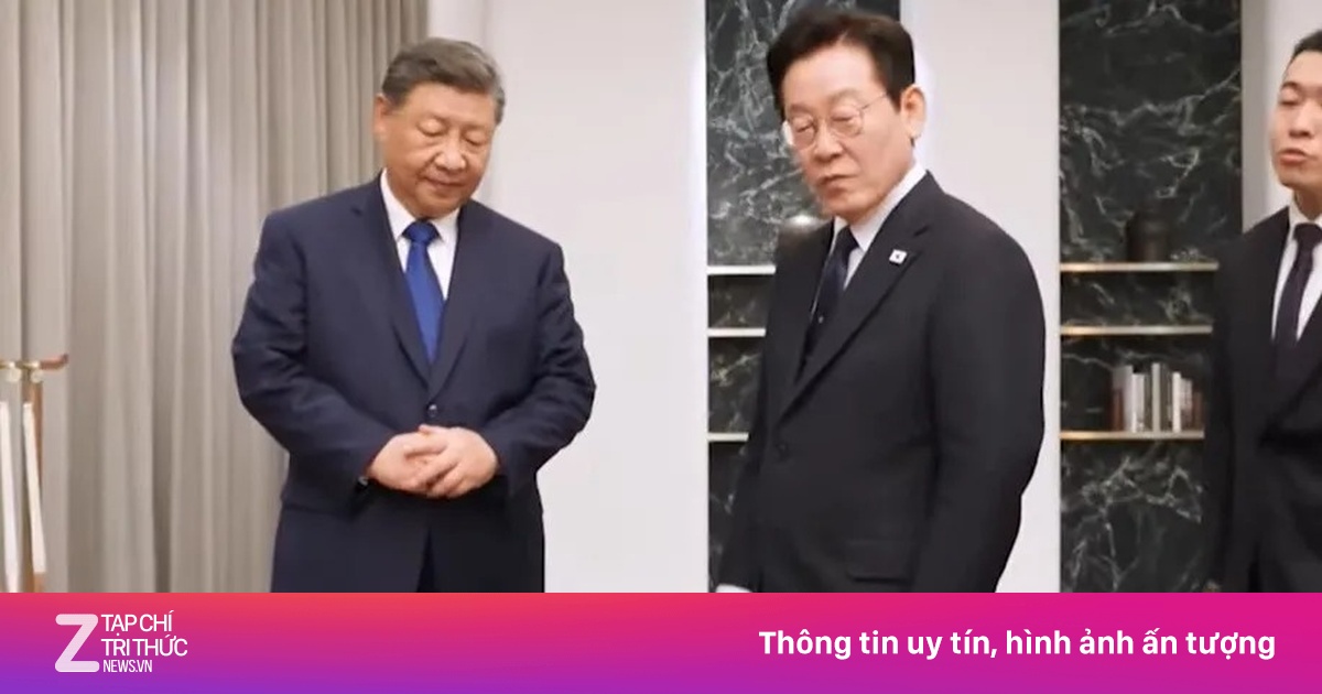 Chủ tịch Tập Cận Bình tặng máy Xiaomi cho tổng thống Hàn Quốc