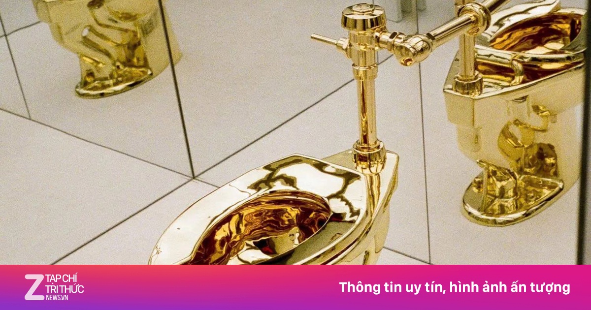 Ai chi hơn 12 triệu USD mua bồn cầu vàng 18K?