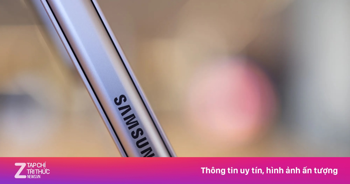 Smartphone gập siêu mỏng của Samsung lộ diện