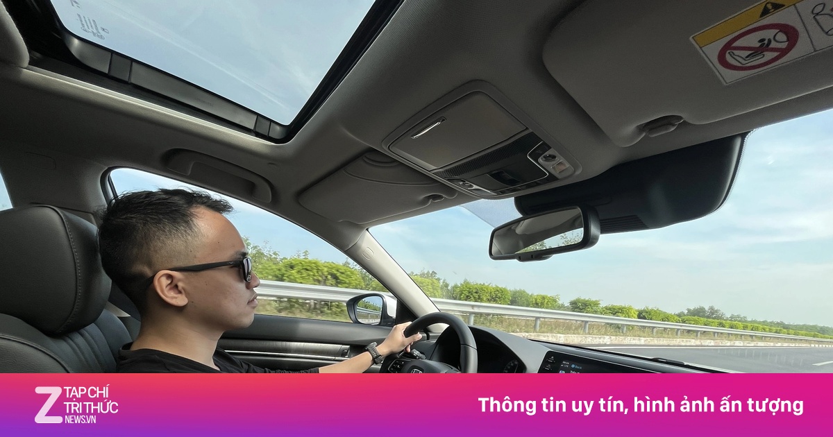 Gặp sự cố trên cao tốc, tài xế ôtô cần làm gì?