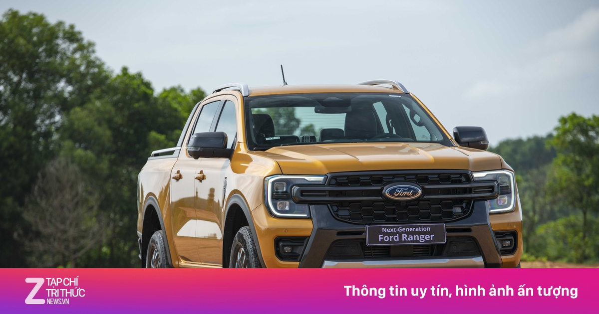 Ford Ranger 'kéo' nhóm bán tải đi xuống dù vẫn vững ngôi đầu