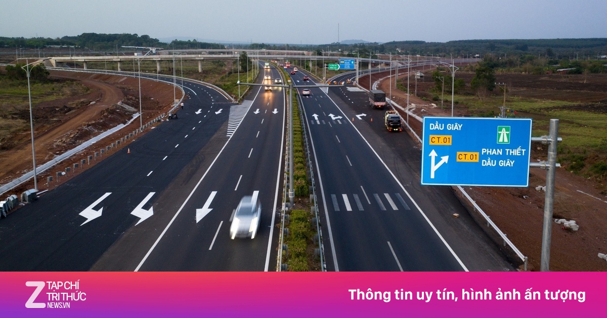 Chuyển làn trên cao tốc thế nào để tránh bị phạt tiền triệu?