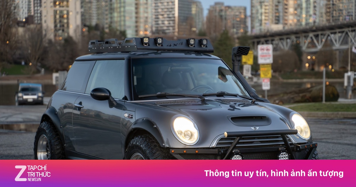 Cận cảnh bản độ địa hình của MINI Cooper S đang được đấu giá