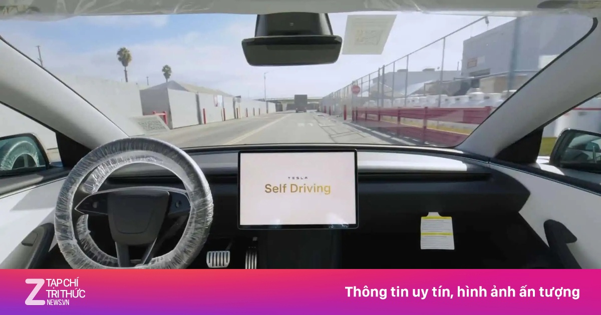 Elon Musk: Tesla sẽ tự chạy đến giao cho khách hàng