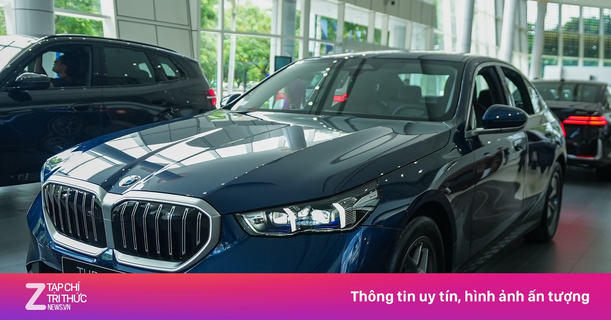 BMW 5 Series thế hệ mới ra mắt, sedan hạng sang giá từ 2,589 tỷ đồng