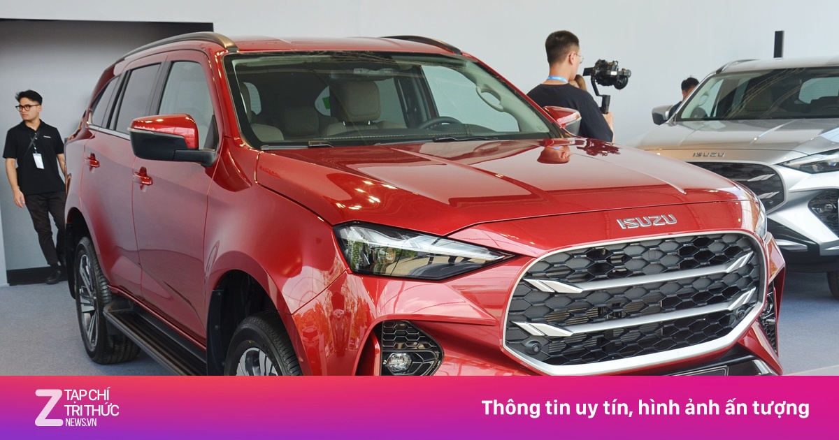 Chi tiết Isuzu mu-X 2025 - giữ động cơ, tăng giá, nâng cấp ngoại hình