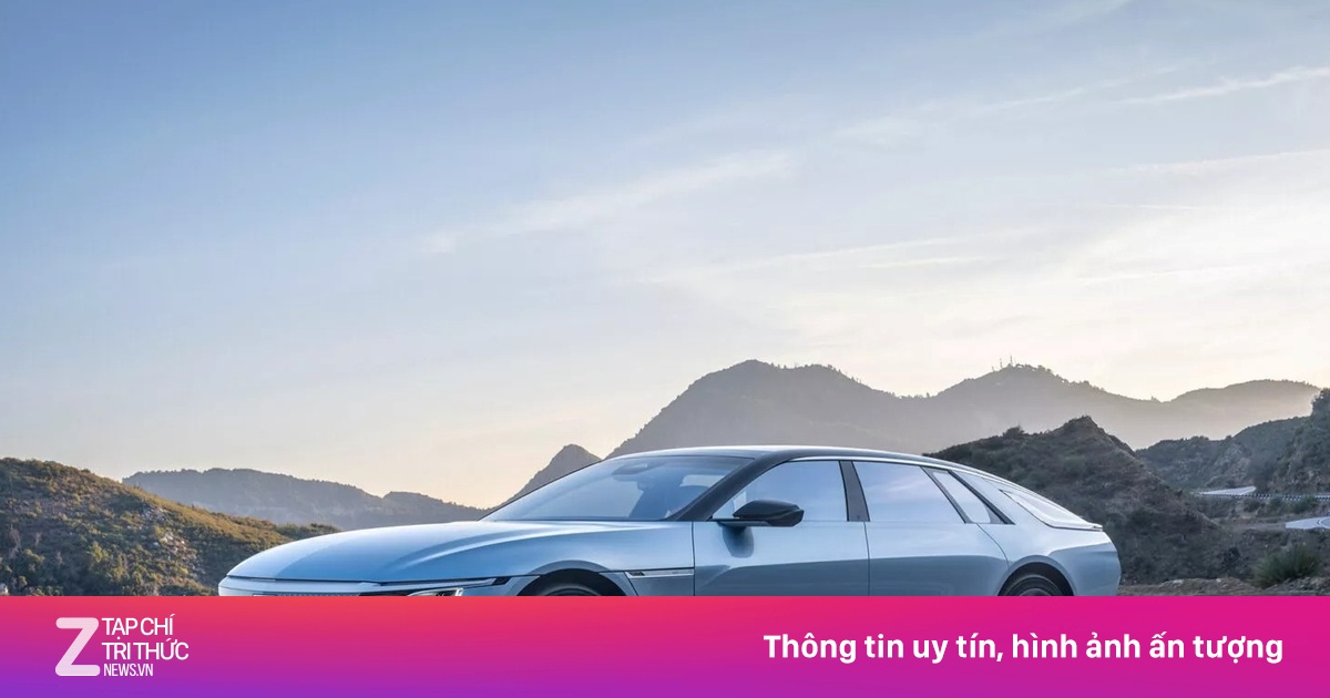 Cadillac bàn giao sedan điện siêu sang đầu tiên, giá từ 300.000 USD
