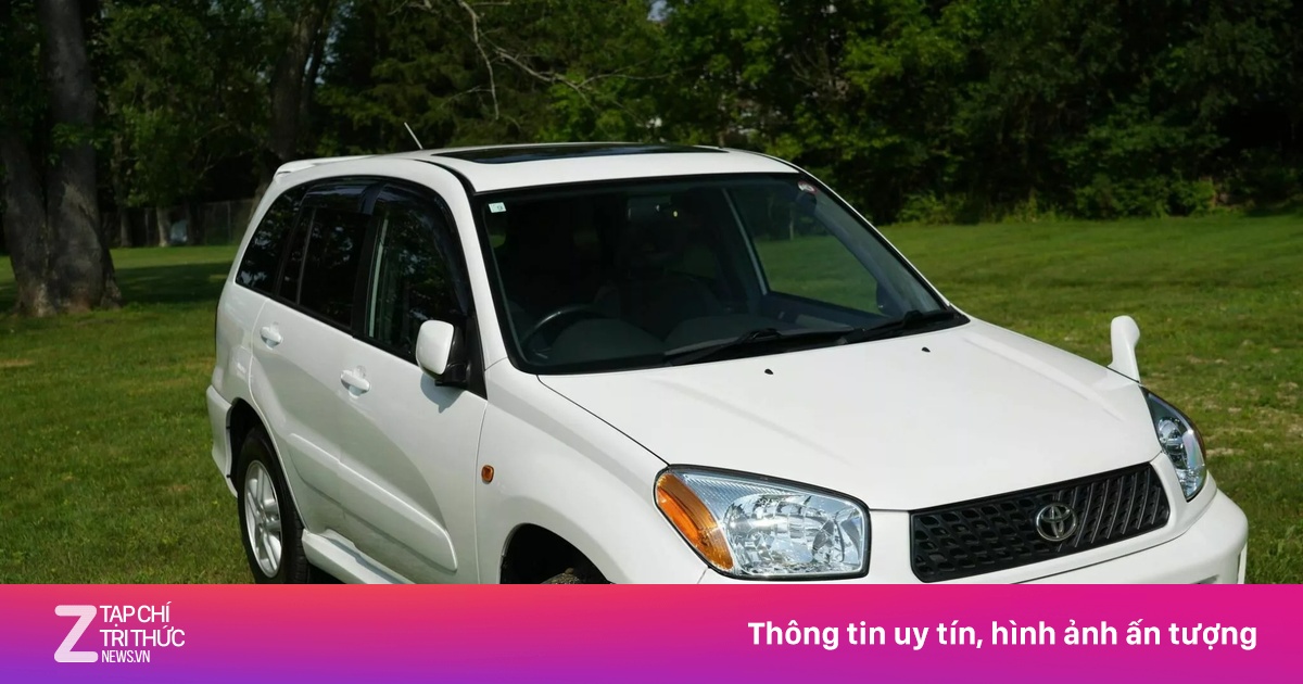 Tình trạng chiếc Toyota RAV4 25 năm tuổi nhưng đi chưa đến 6.000 km