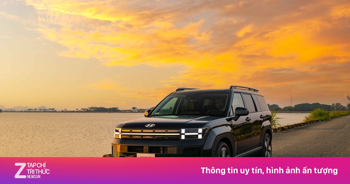 Hyundai Santa Fe có thêm bản Hybrid, giá gần 1,37 tỷ đồng